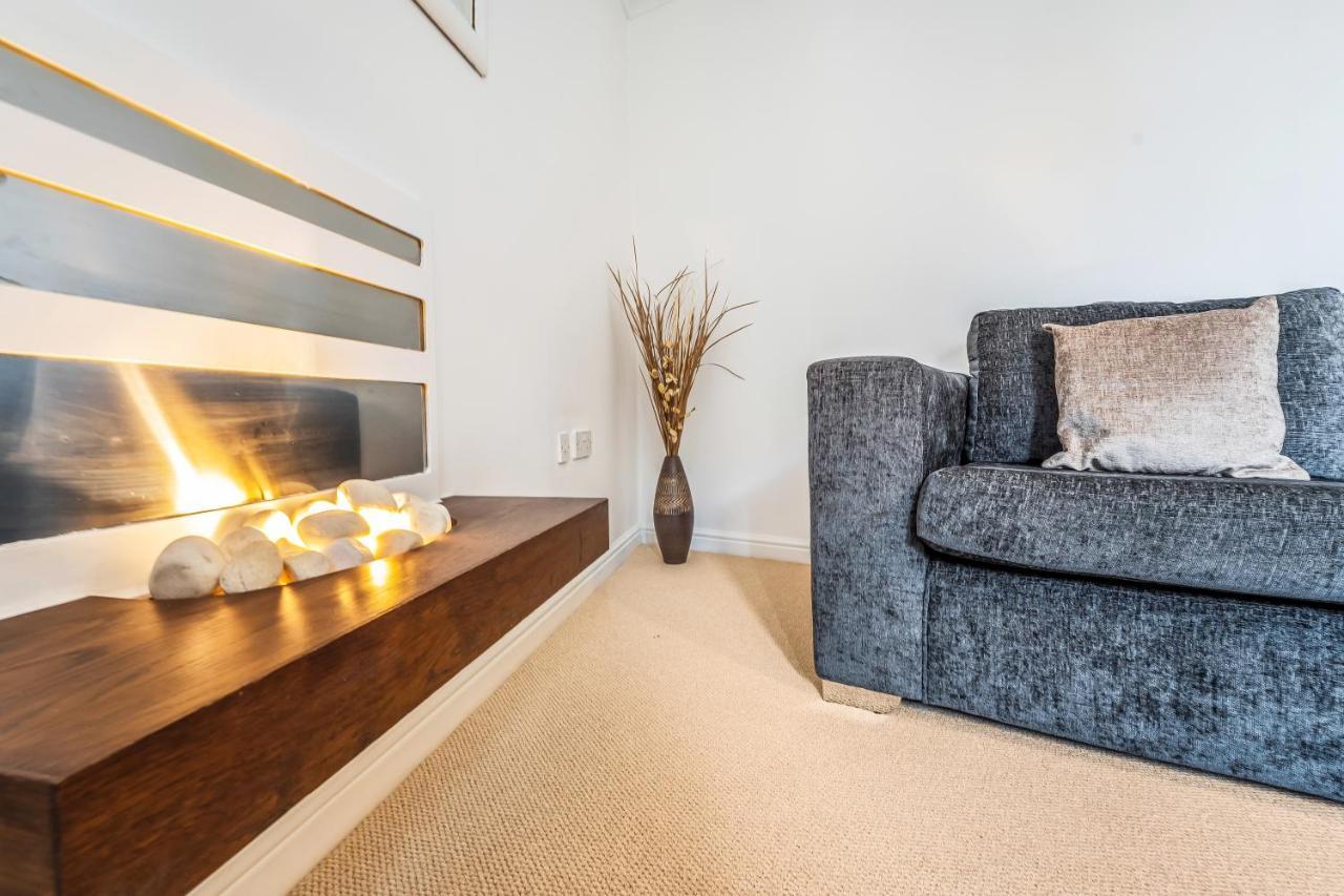 Saughton Suite With Views Of Water Of Leith Edinburgh Bagian luar foto